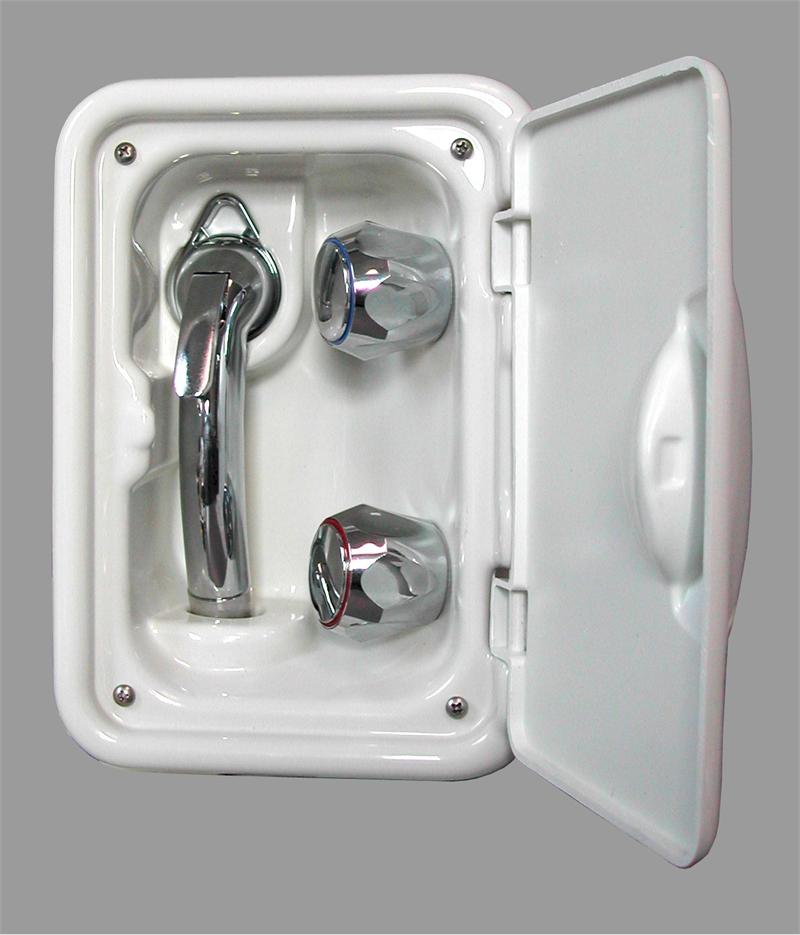 Stowaway transom shower chrome sprayer